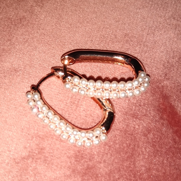 Rose Gold and Pearl Rectangle Hoops Rectangular Hoop Earrings Pave Pearls New - Picture 7 of 12